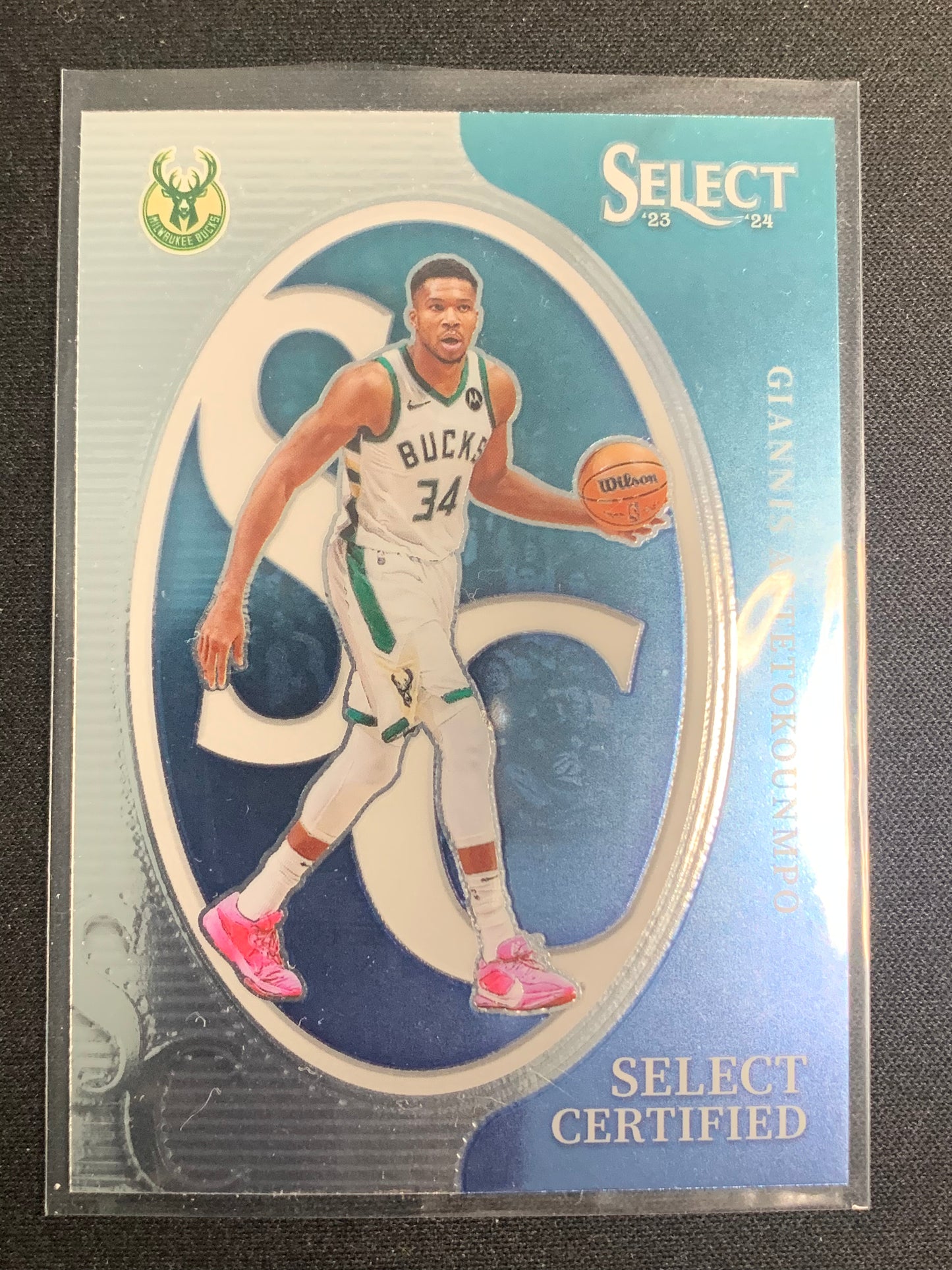 2023-24 Panini Select Certified #13 Giannis Antetokounmpo