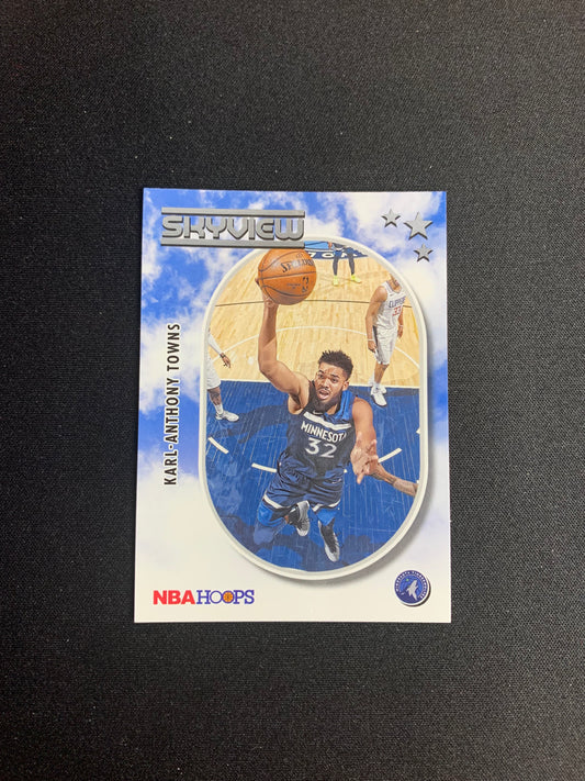 2021-22 Panini Hoops Skyview #10 Karl Anthony Towns