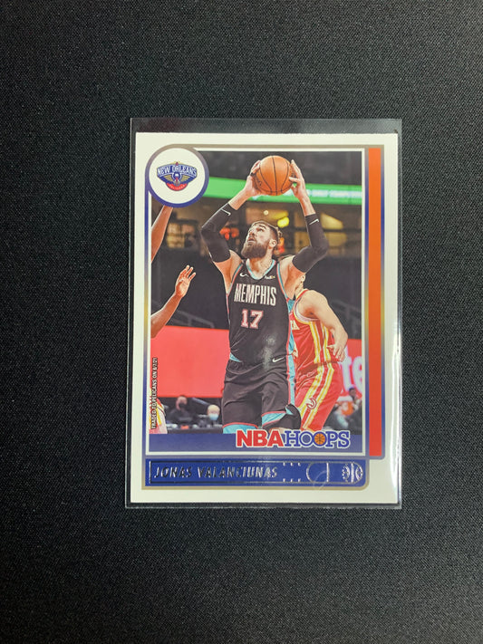 2021-22 Panini Hoops #152 Jonas Valanciunas